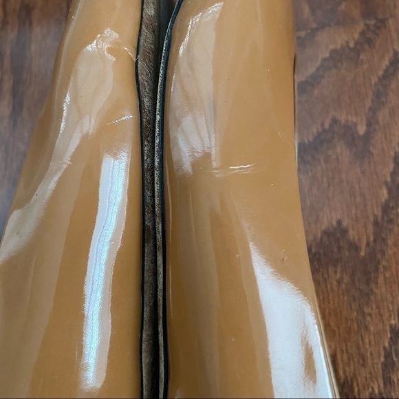 Marc Jacobs Tan Patent Leather Elastic Back Flats, size 38 - Picture 10 of 11